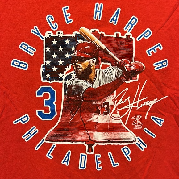 EUC Bryce Harper Size Small T-Shirt Philadelphia Phillies - Picture 3 of 4